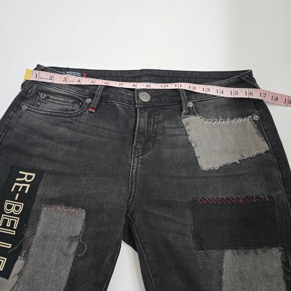 True Religion Halle Mid-Rise Skinny Jeans Skull Patch Black Rinse Wash Size 29 - Picture 8 of 15